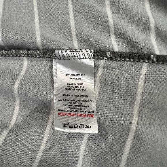 Tahari Lightweight Belted Short Bathrobe Gray/White Pockets Women's XL - Picture 9 of 10